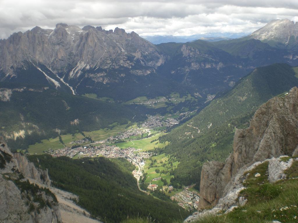 Park Hotel Aurora Pozza di Fassa Esterno foto